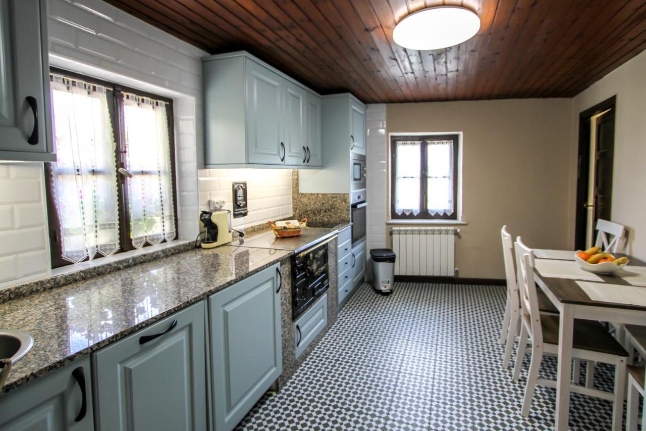 Apartamentos 'Los Balcones De Nieda 2' Cangas de Onis Exterior photo